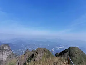 Lingtong Mountain