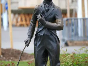 Statue de Charlot