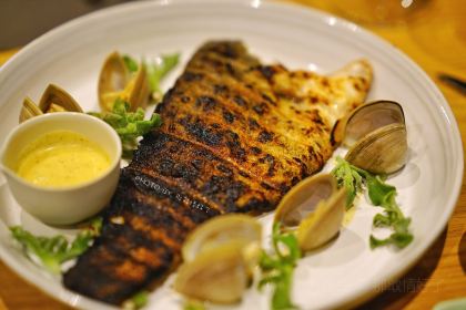 2KW Bar & Restaurant