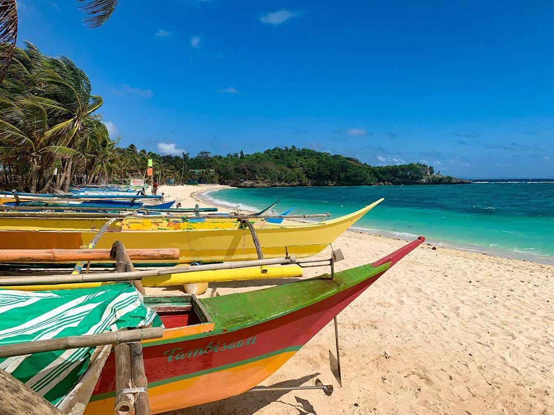 Tambisaan Beach