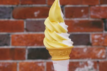 Petite Merveille at Bay