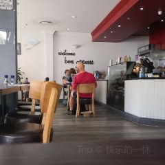 Corner Cafe 26 User Photo