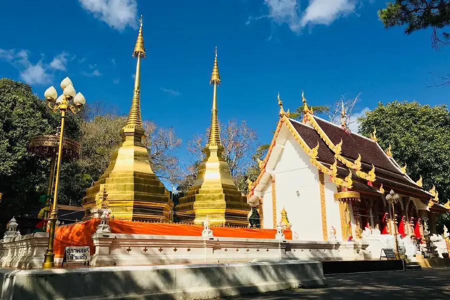 Wat Phra That Doi Tung