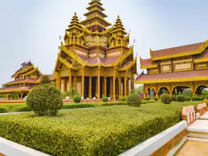 Bagan Golden Palace