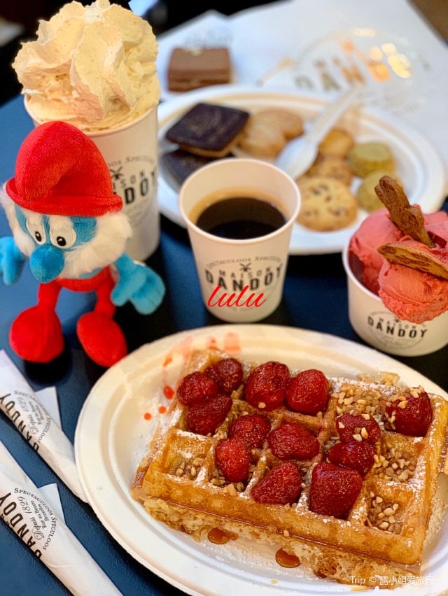 Maison Dandoy - Tea Room & Waffles