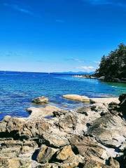 Tribune Bay Provincial Park