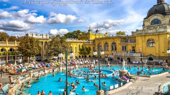 Széchenyi Thermal Bath