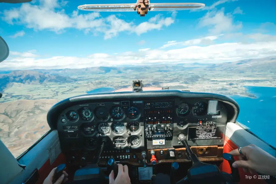 Learn to Fly NZ - Wanaka Flight Training
