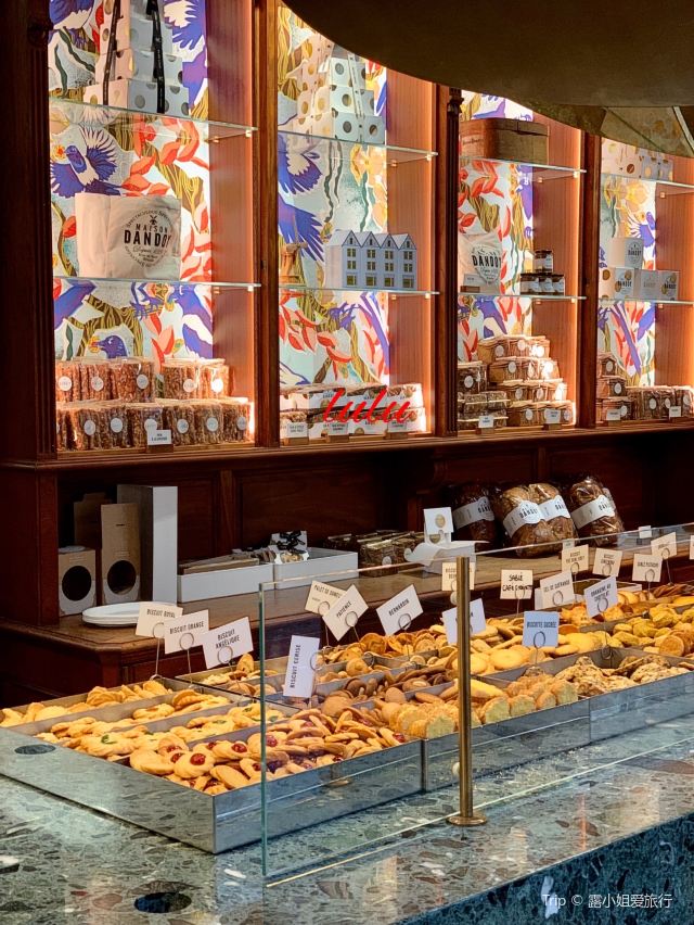 Maison Dandoy - Tea Room & Waffles