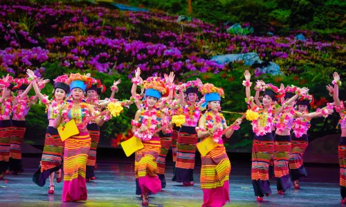 Dai Bonfire Dance in Xishuangbanna