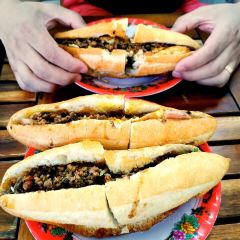 Madam Khanh - The Banh Mi Queen User Photo