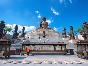 Dunhua Gold Peak Giant Buddha