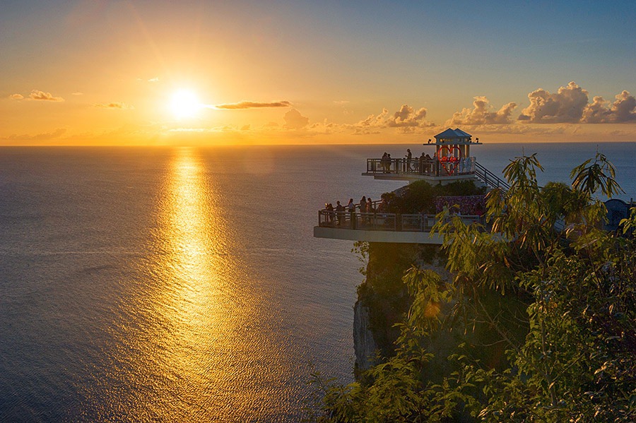Two Lovers Point Attraction Reviews Two Lovers Point Tickets Two Lovers Point Discounts Two Lovers Point Transportation Address Opening Hours Attractions Hotels And Food Near Two Lovers Point Trip Com