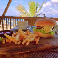 Pearl Beach Lounge User Photo