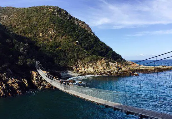 風暴河懸索橋