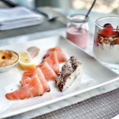 KWEE ZEEN User Photo