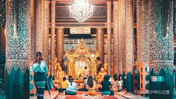 Meditation in Yangon