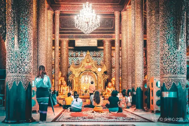 Meditation in Yangon