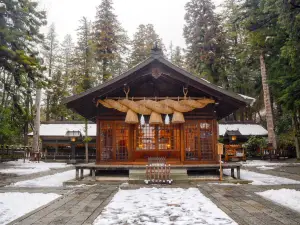 Suwa Taisha Upper Main Shrine (Kamisha Honmiya)