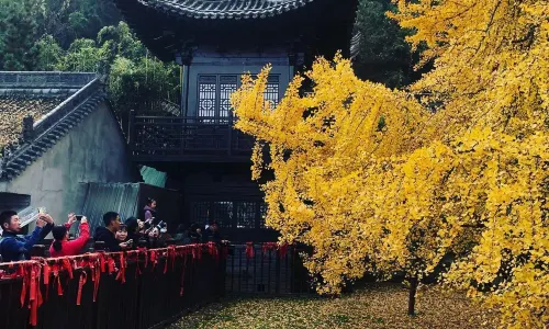 The Guangren Lama Temple