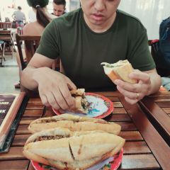 Madam Khanh - The Banh Mi Queen User Photo