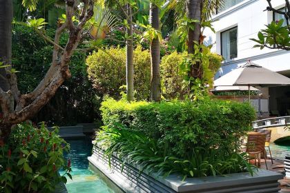 The Little Red Fox Espresso Cafe