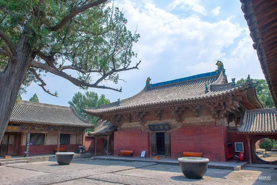 Zhenguo Temple