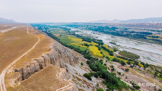 瑪納斯河大峽谷