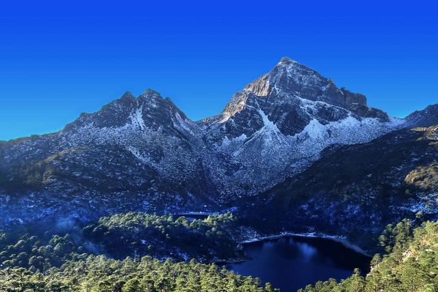 Luo Ji Mountain