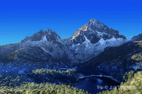 Luo Ji Mountain