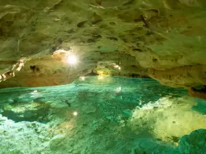 Lake Cave