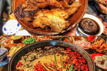 楠火锅(四小区总店)