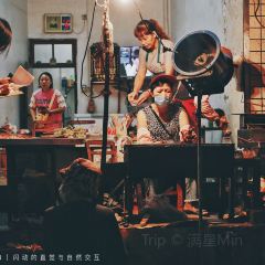 梁氏炖品小吃店(下岗街店) User Photo