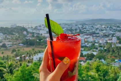 Chuon Chuon Bistro &  Bar