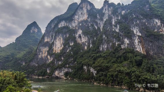 Nine Horses Mountain Scenic Spot