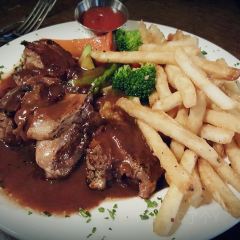 Lake Louise Station Restaurant User Photo