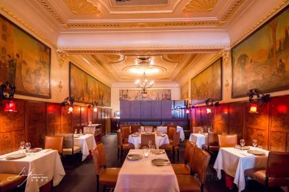 戈洛西佛羅倫蒂諾地窖酒吧