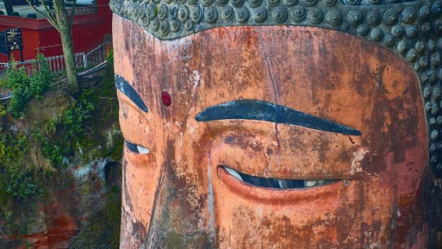 Lawatan Sehari Chengdu + Buddha Gergasi Leshan + Bandar Lama Huanglongxi