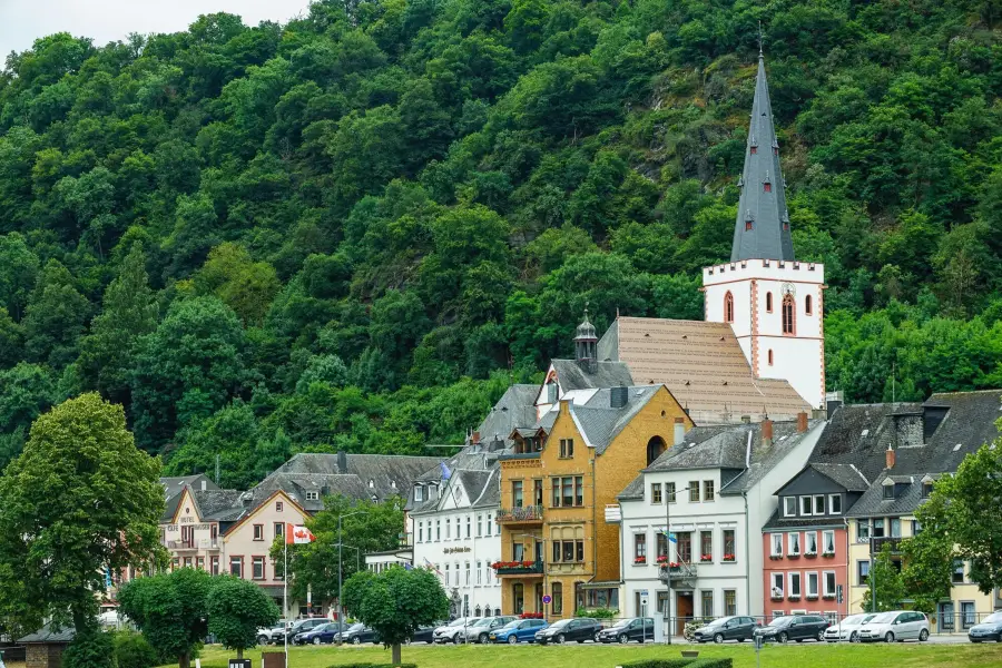 Old Street along Rhine