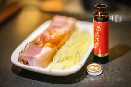 Zhenjiang Guogai Mian Pinjianguan