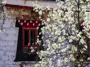 Jiaju Tibetan Village
