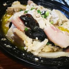 XIAO XIAO YUE HE LOU User Photo