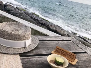 On the Sand restaurant Mango Bay resort