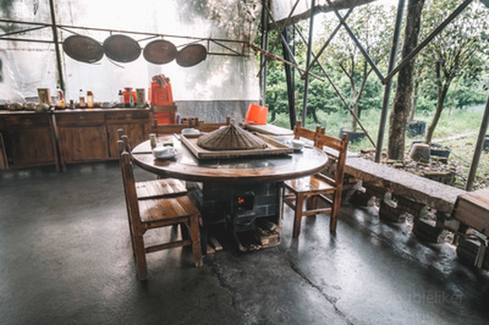 創元会委員,中山節子「南仏風景（ブオー畑）」４号油彩,77年,サントロペ,額なし 岸谷香さんがソソラホールにやってくる！～ 《KAORI