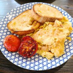 Corner Cafe 26 User Photo
