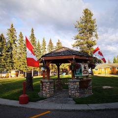 Elk Village Restaurant - Jasper House Bungalows 여행 사진