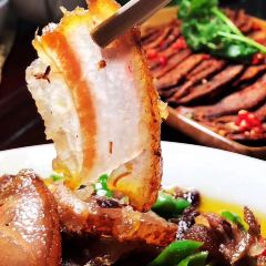 YI SHAO XIAN ZHONG CAN User Photo