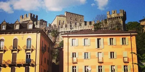 薩索科巴羅城堡