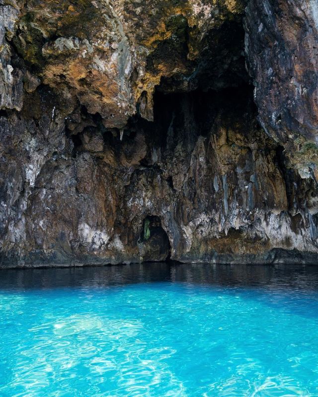 Gato Island
