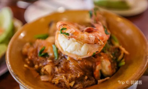 Dang restaurant patong phuket